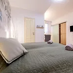 Just Fine Apartment