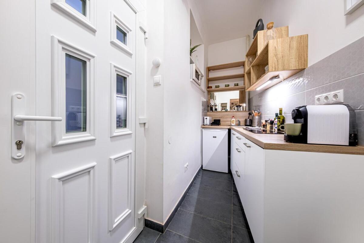 Apartment Just Fine